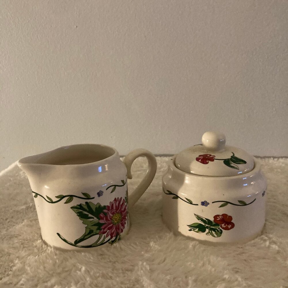 International "Terrace Blossoms" Sugar Bowl w/Lid & Creamer